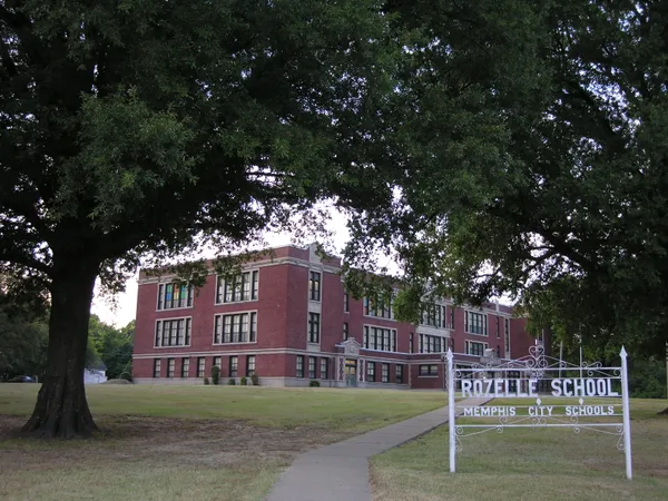 Frayser students meet members of the Memphis 13, revisiting Memphis school desegregation history in classrooms