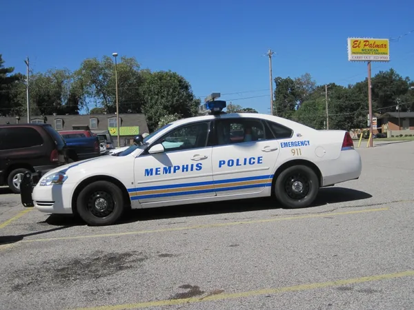 Man Seriously Injured in Southeast Memphis Crash as Police Investigate Circumstances and Driver Accountability