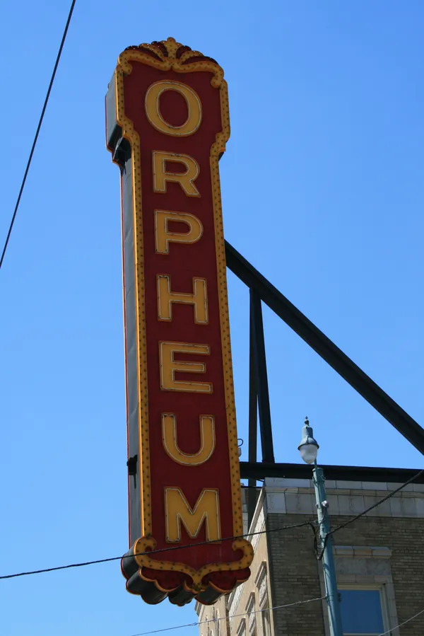 Final Broadway Bows and Hearty Bowls: What’s On in Memphis Today